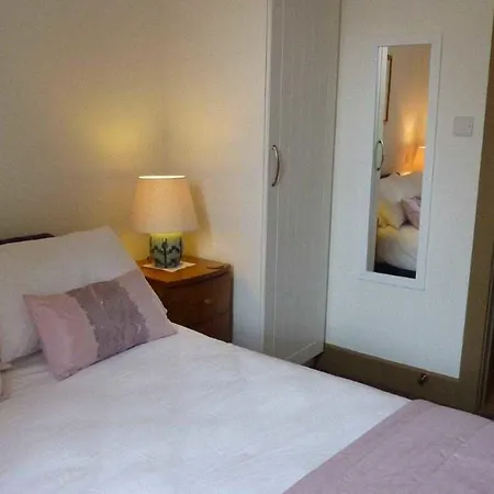 Moat House - Highland Club Apartment Fort Augustus Room photo