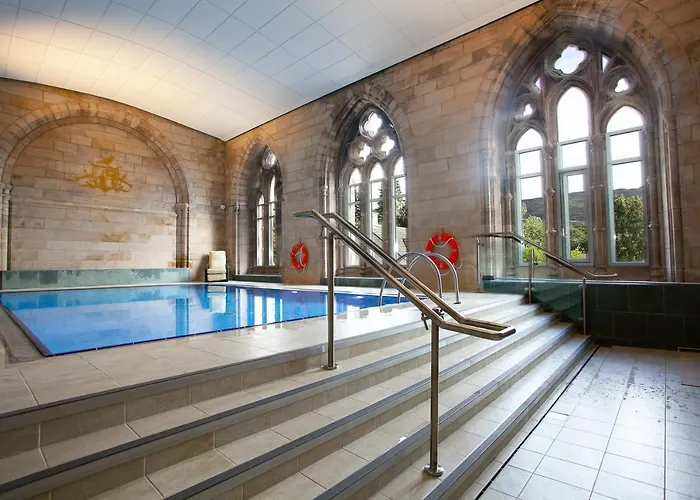 Moat House - Highland Club